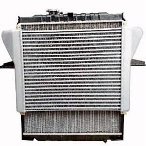 工程汽車散熱器加水破裂了應該怎么辦？